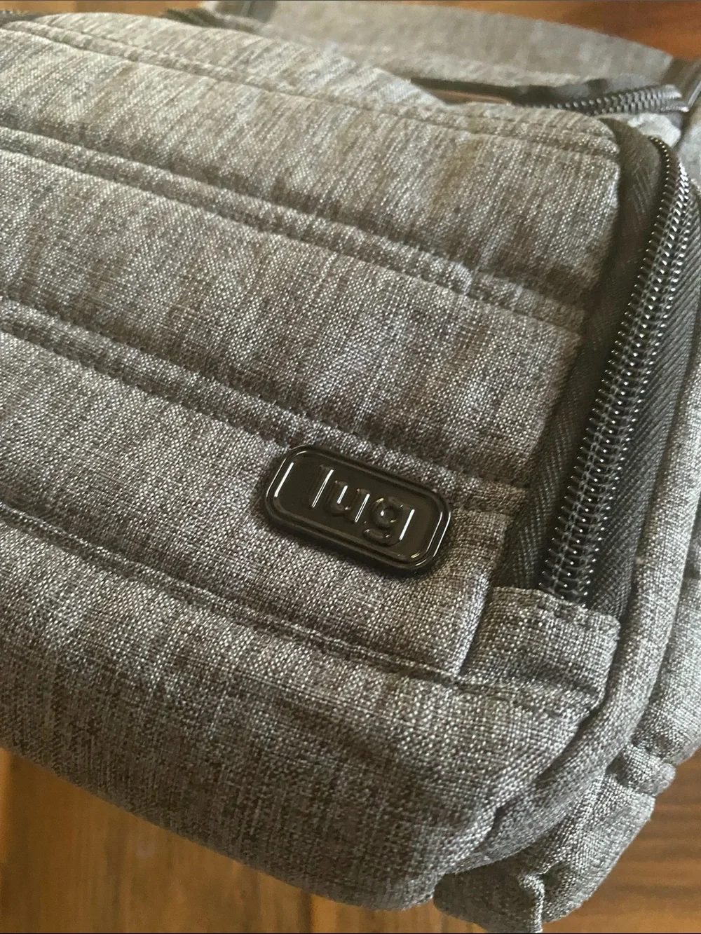 BNWNT Lug Caddy Toiletry in Gray Quilted Bag with Hook - Picture 10 of 13